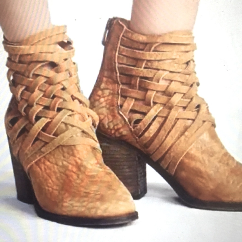 Free People Carrera Braided Woven Tan Leather Ankle Boot Block Heel Back Zipper